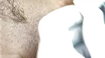 प्रशंसकों ने मूर्ति सेक्सी फिल्म फुल एचडी में पर थपथपाया और लगभग एक बड़े मुर्गा से काट लिया